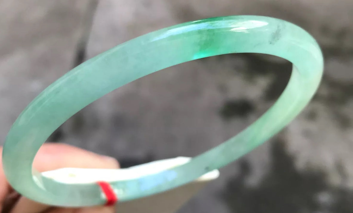 VINTAGE XXL Jadeite Green Jade Bangle Size 74.5 mm D363 - JazzyJewelbyAmina