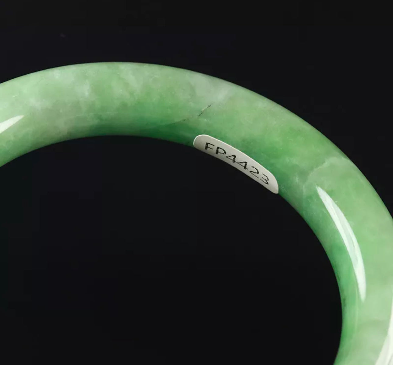 VINTAGE Medium Jadeite Green Jade Bangle Size 59mm Round Princess Cut J899 - JazzyJewelbyAmina