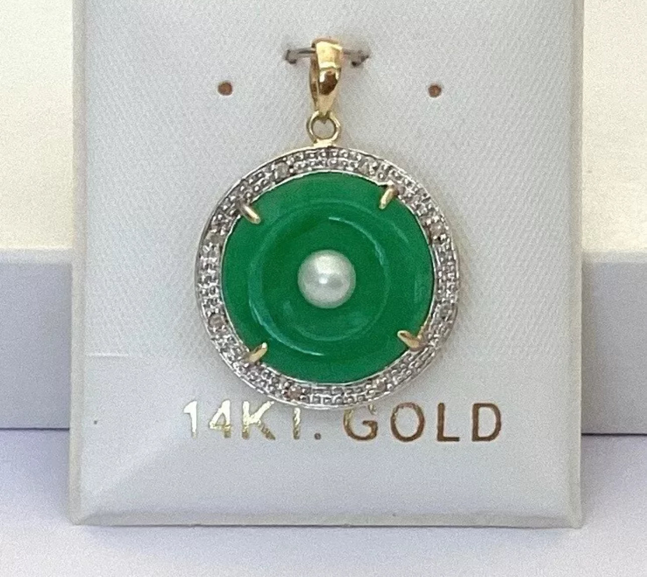 VINTAGE Jade Green Round Pi Disc Pendant 14k Yellow Gold (Stamped) w/ Diamond Detail & Pearl - JazzyJewelbyAmina
