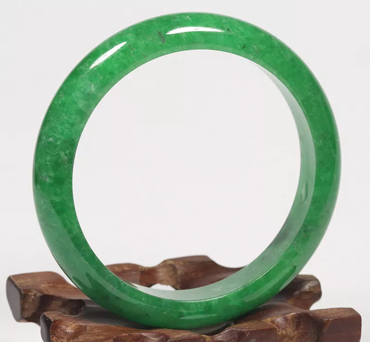 VINTAGE Medium Jadeite Green Jade Bangle Size 58mm Bright Apple Green! N241 - JazzyJewelbyAmina