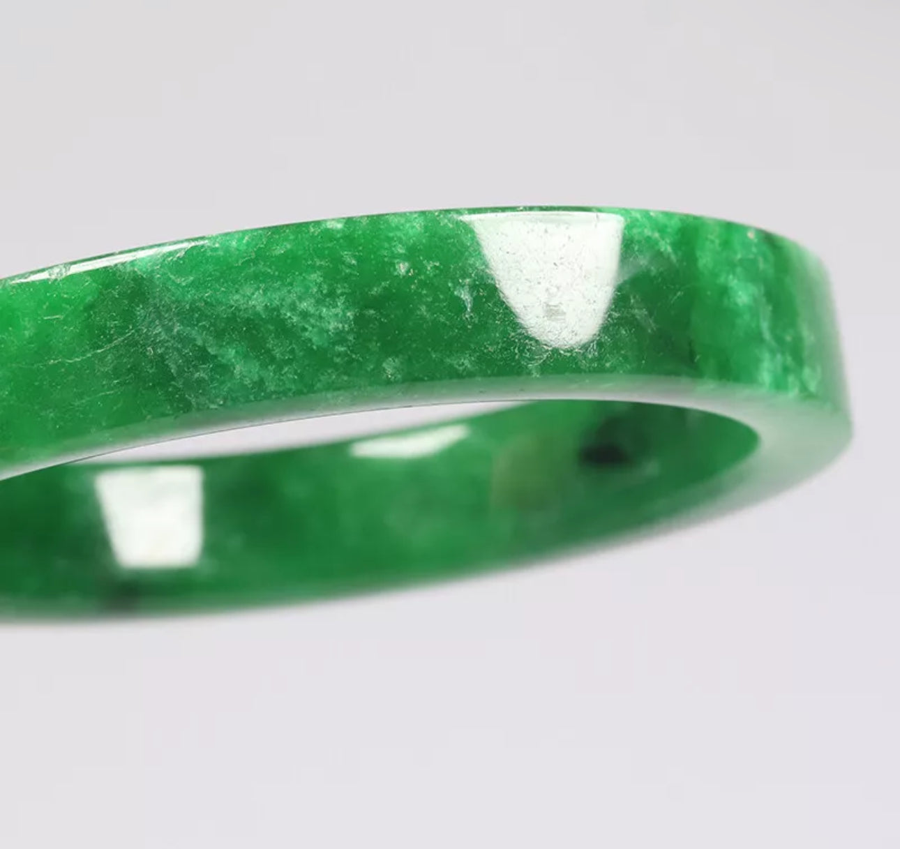 VINTAGE XXL Jadeite Green Jade Bangle Size 67mm Emerald Green O965 - JazzyJewelbyAmina