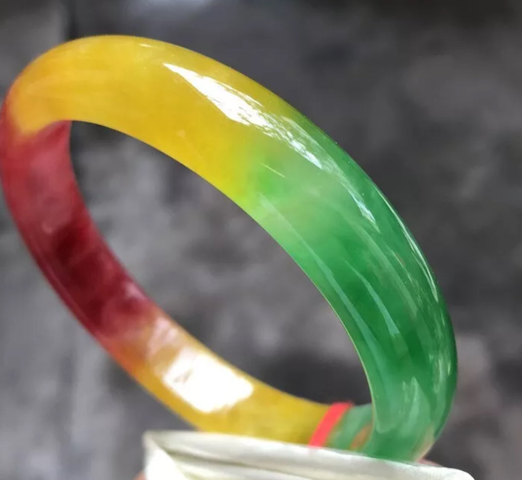 VINTAGE Large Jadeite Green/Red/Yellow Jade Bangle Size 62.8mm Unique Trio Jade Shades D191 - JazzyJewelbyAmina