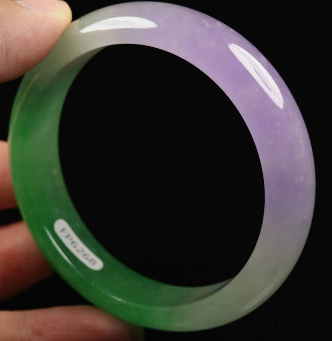 VINTAGE Medium Jadeite Green/Lavender Jade Bangle Size 59 MM G268 - JazzyJewelbyAmina
