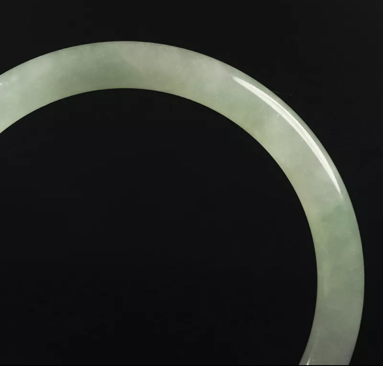 VINTAGE Medium Jadeite Green Jade Bangle Size 59mm Round Princess Thin Cut O485 - JazzyJewelbyAmina