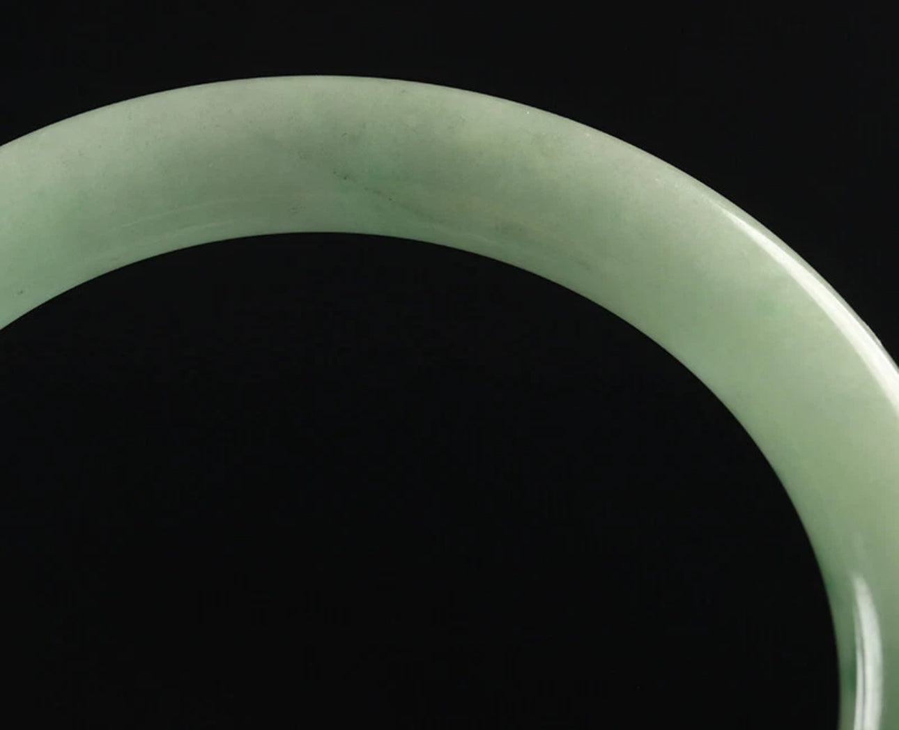 VINTAGE Small Jadeite Green Jade Bangle Size 55 MM Round Princess Cut G595 - JazzyJewelbyAmina