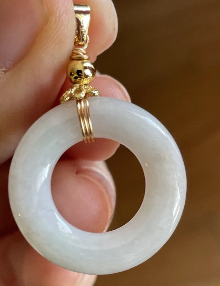 VINTAGE Jadeite Green Jade Round Pi Pendant - Pale Green Y15