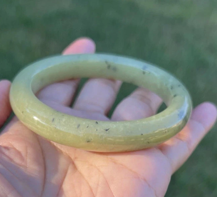 VINTAGE Large Nephrite Yellow/Green Certified Jade Bangle Size 60MM S924