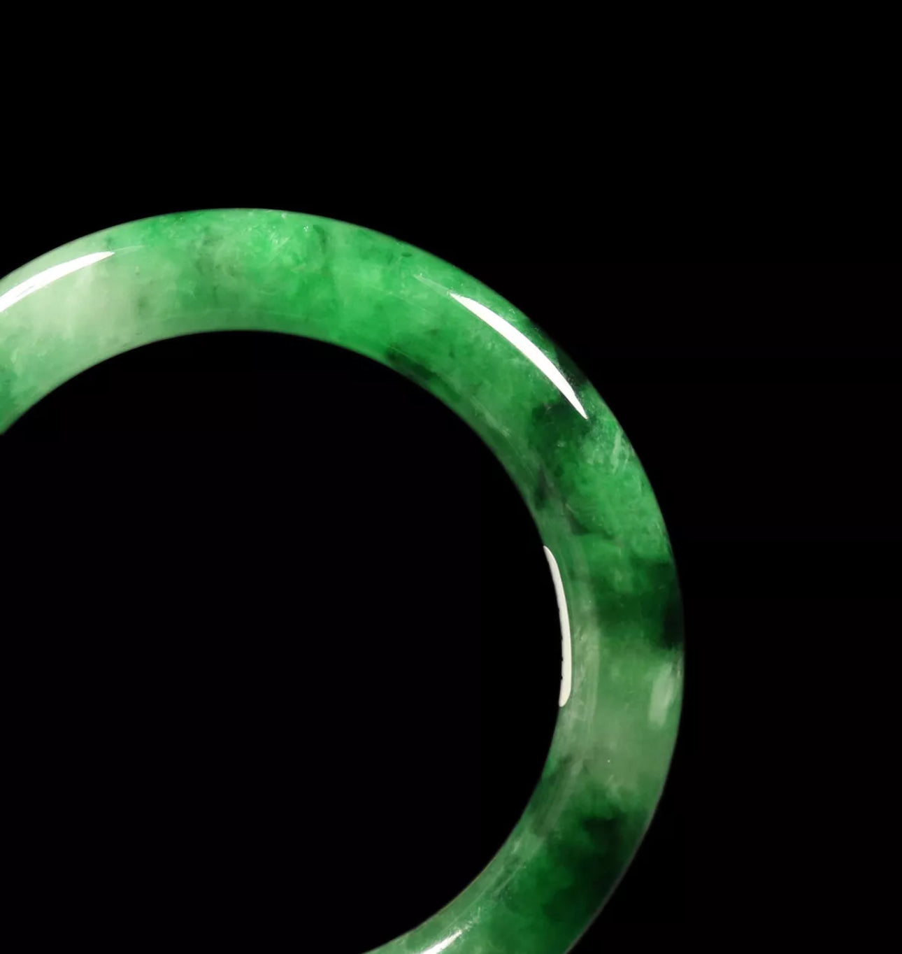 VINTAGE Large Jadeite Green Jade Bangle Size 61mm Round Chunky Cut! A319 - JazzyJewelbyAmina
