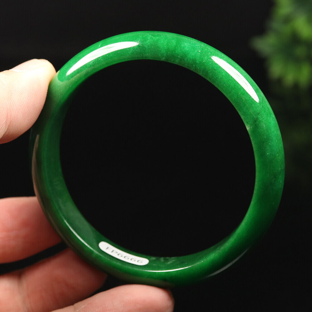 VINTAGE Medium jade Ute Green Jade Bangle Size 58mm M385 - JazzyJewelbyAmina