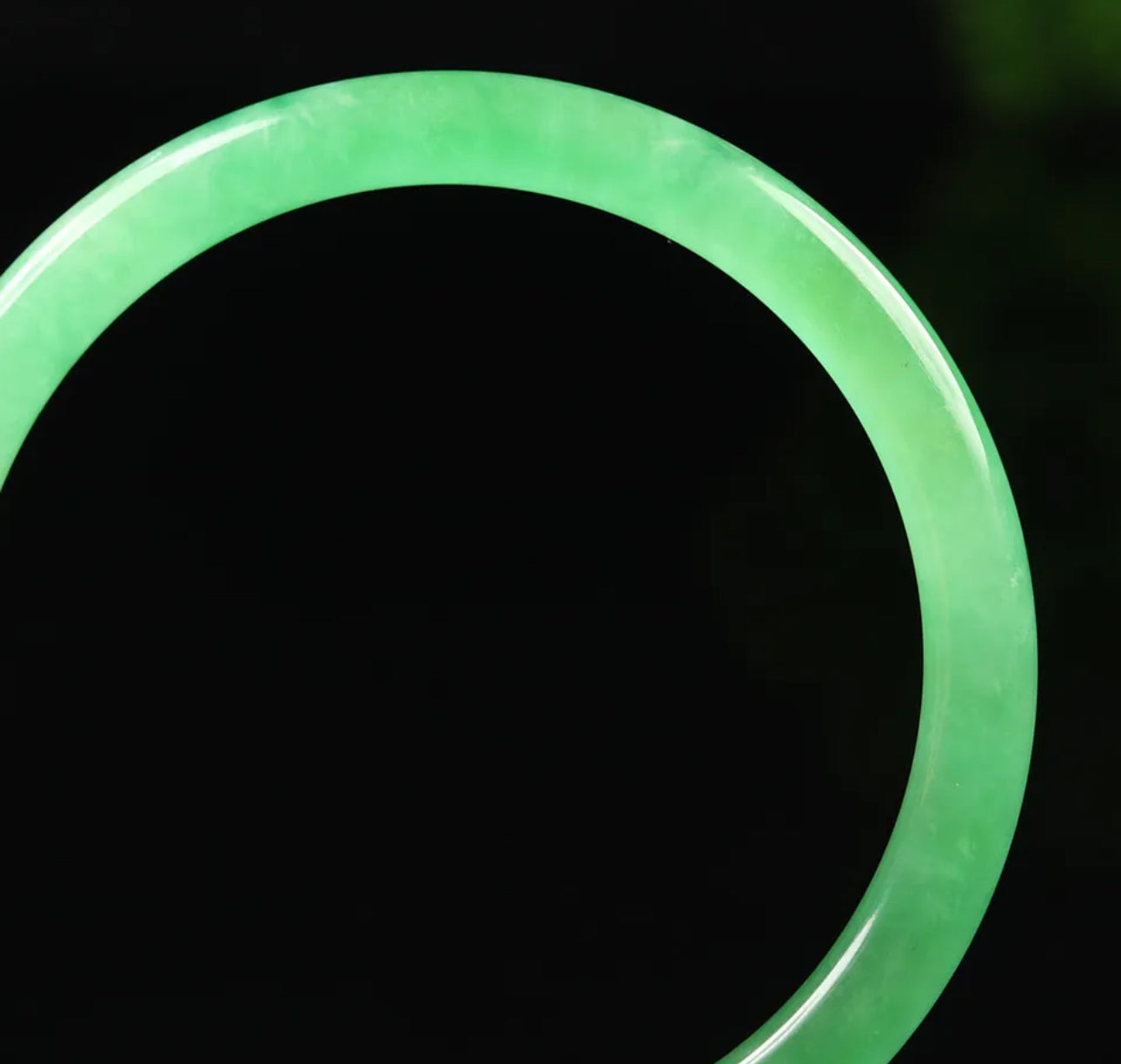 VINTAGE Medium Jadeite Green Jade Bangle Size 58mm Round Princess Cut - Imperial Green! Y877 - JazzyJewelbyAmina
