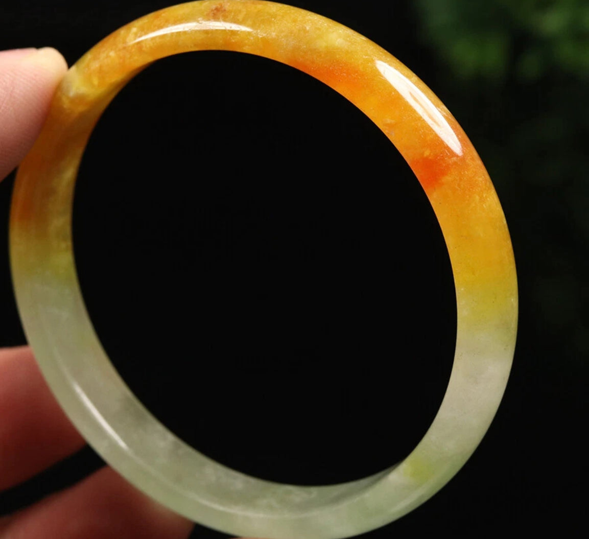 VINTAGE Small Jadeite Brown/Green Jade Bangle Size 56 mm U195