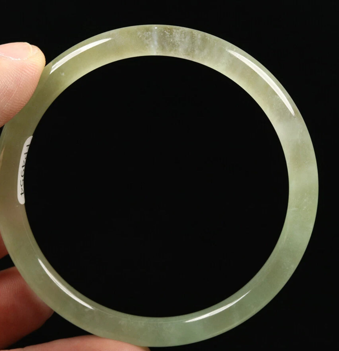 VINTAGE Medium Jadeite ICY Green Jade bangle Size 57 mm Round Princess Cut U954