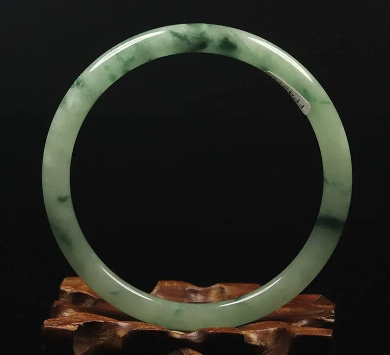 VINTAGE Large Jadeite Green Jade Bangle from Burma Size 62mm N993 - JazzyJewelbyAmina
