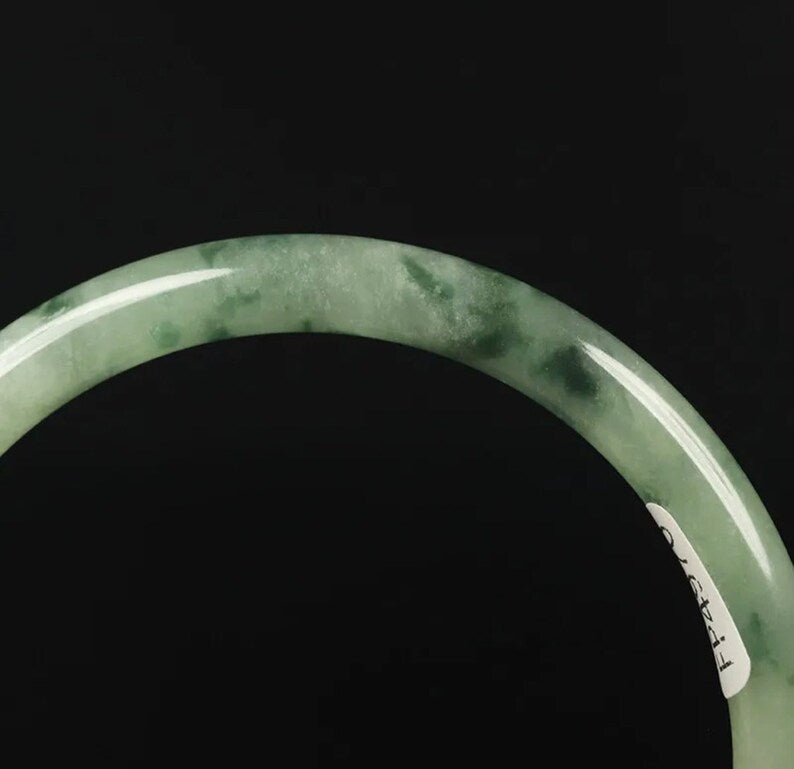 VINTAGE Large Jadeite Green Jade Bangle from Burma Size 62mm N993 - JazzyJewelbyAmina