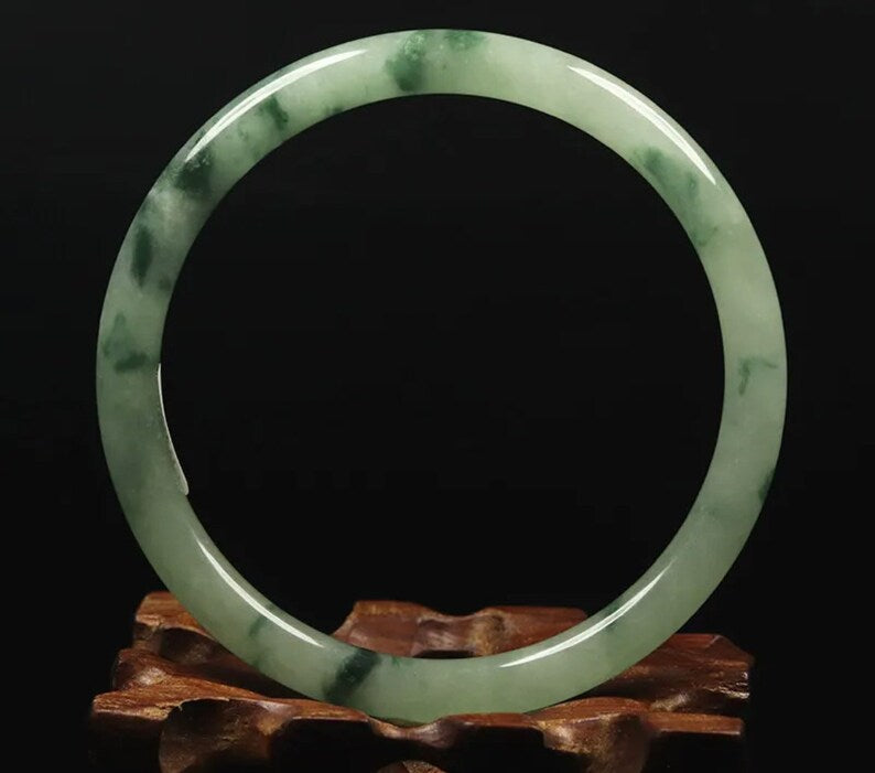 VINTAGE Large Jadeite Green Jade Bangle from Burma Size 62mm N993 - JazzyJewelbyAmina