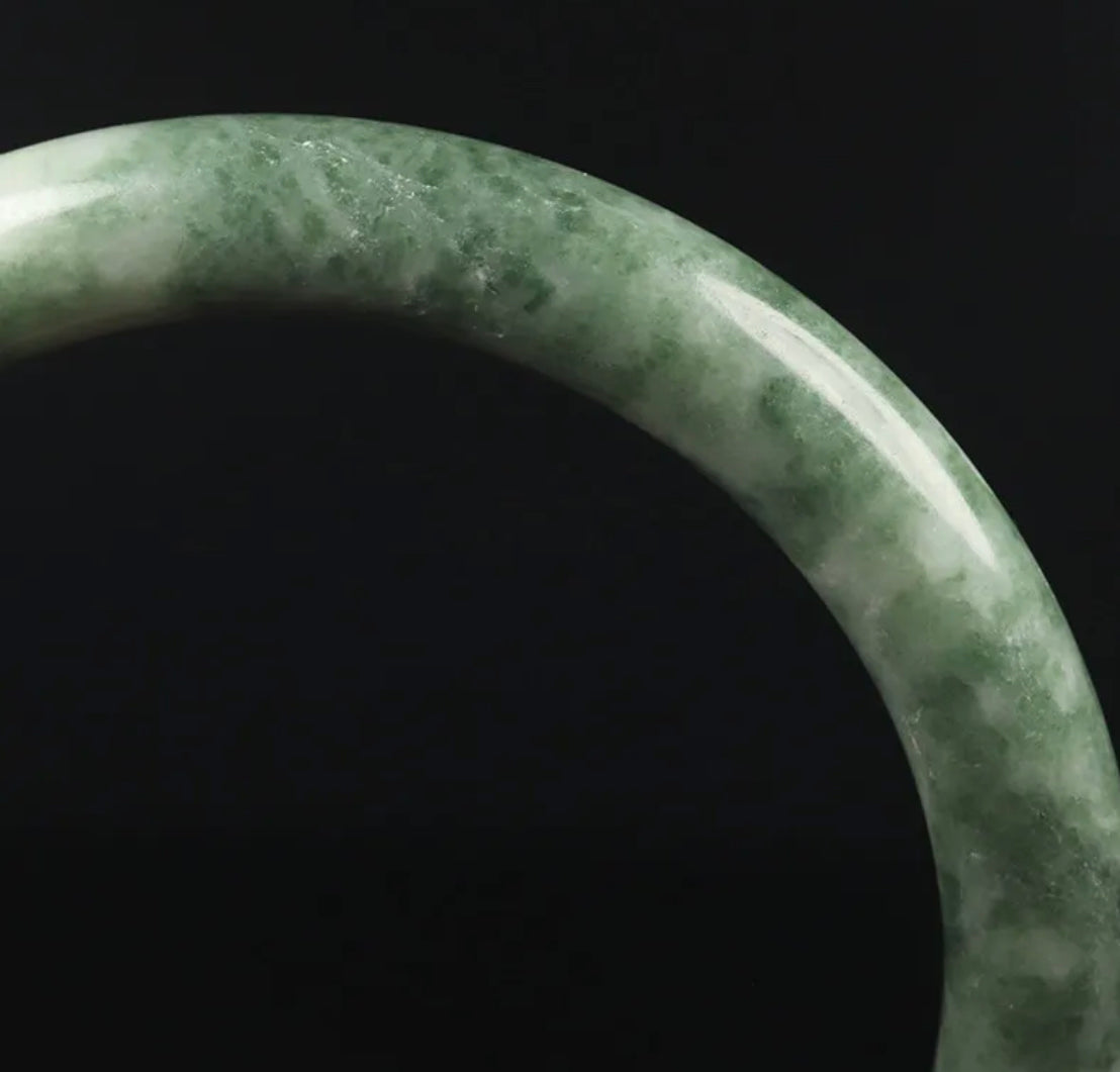 VINTAGE XL Jadeite Green Jade Bangle from Burma - A604 - JazzyJewelbyAmina