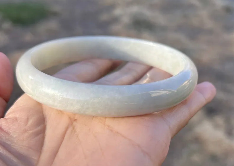 VINTAGE XXl Jadeite Green Jade Bangle from Burma - Certified Size 73.6mm J41 - JazzyJewelbyAmina