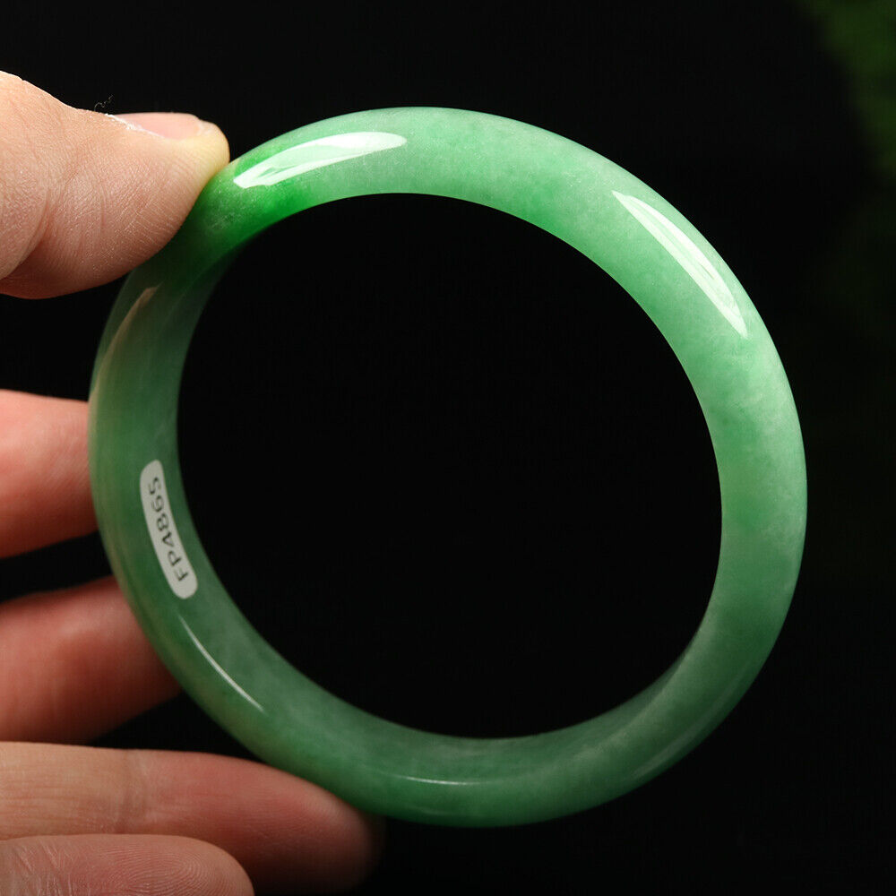 VINTAGE Large Jadeite Green Jade Bangle Size 60mm J783 - JazzyJewelbyAmina