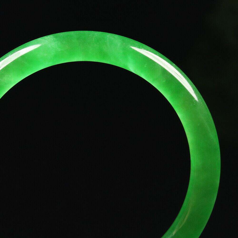 VINTAGE Small Jadeite Green Jade Bangle Round Princess Cut Size 55mm M897 - JazzyJewelbyAmina