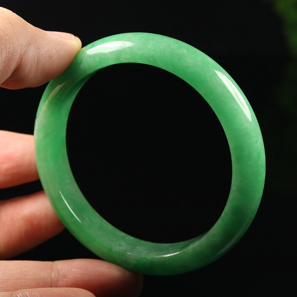 VINTAGE Medium Jadeite Green Jade Bangle from Burma Size 58mm M717 - JazzyJewelbyAmina