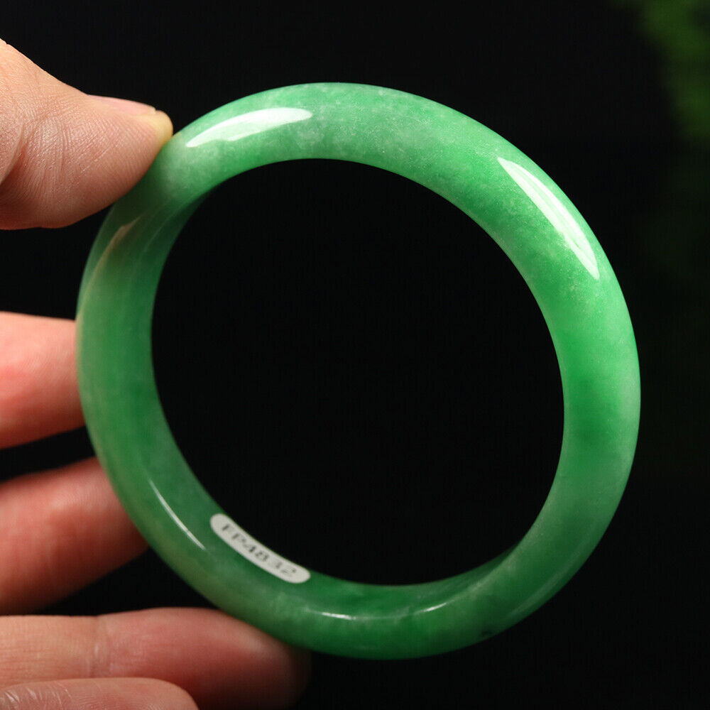 VINTAGE Medium Jadeite Green Jade Bangle from Burma Size 58mm M717 - JazzyJewelbyAmina