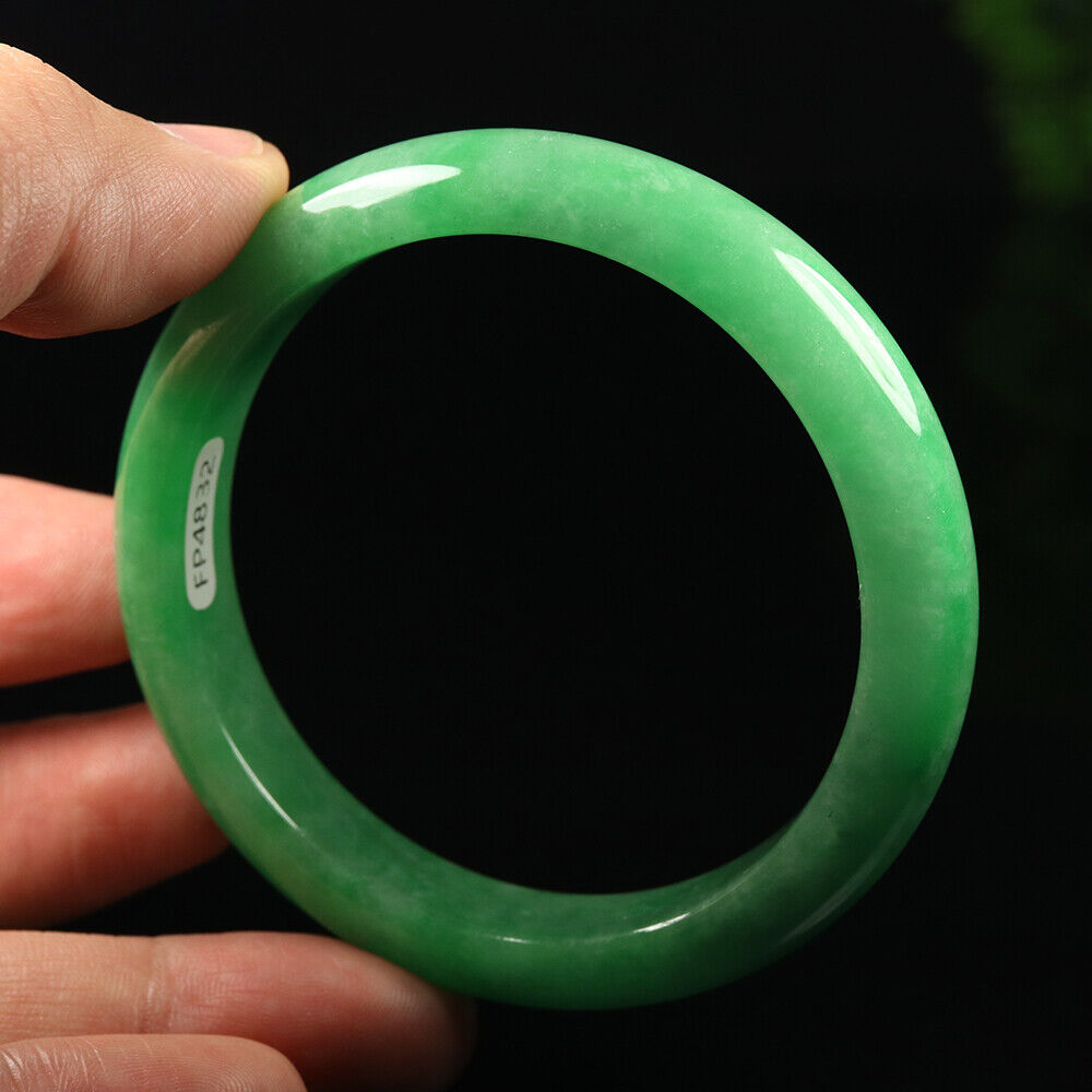 VINTAGE Medium Jadeite Green Jade Bangle from Burma Size 58mm M717 - JazzyJewelbyAmina