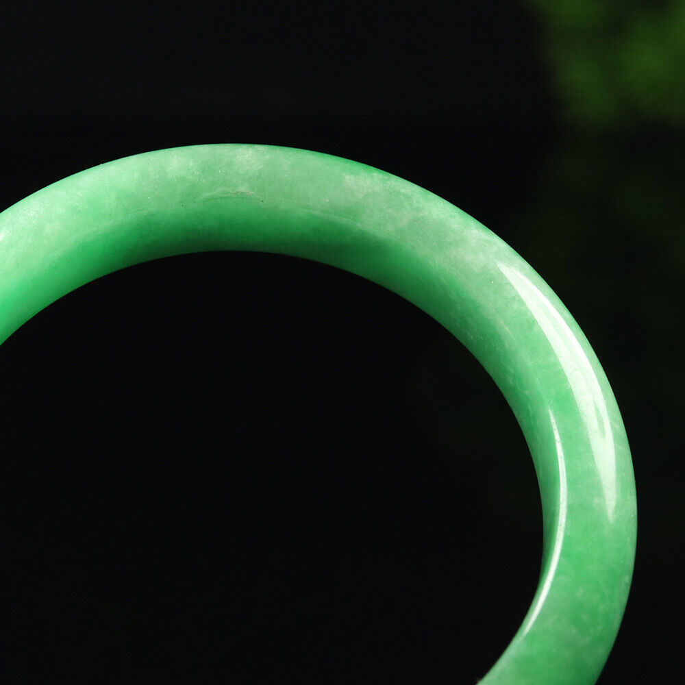 VINTAGE Medium Jadeite Green Jade Bangle from Burma Size 58mm M717 - JazzyJewelbyAmina
