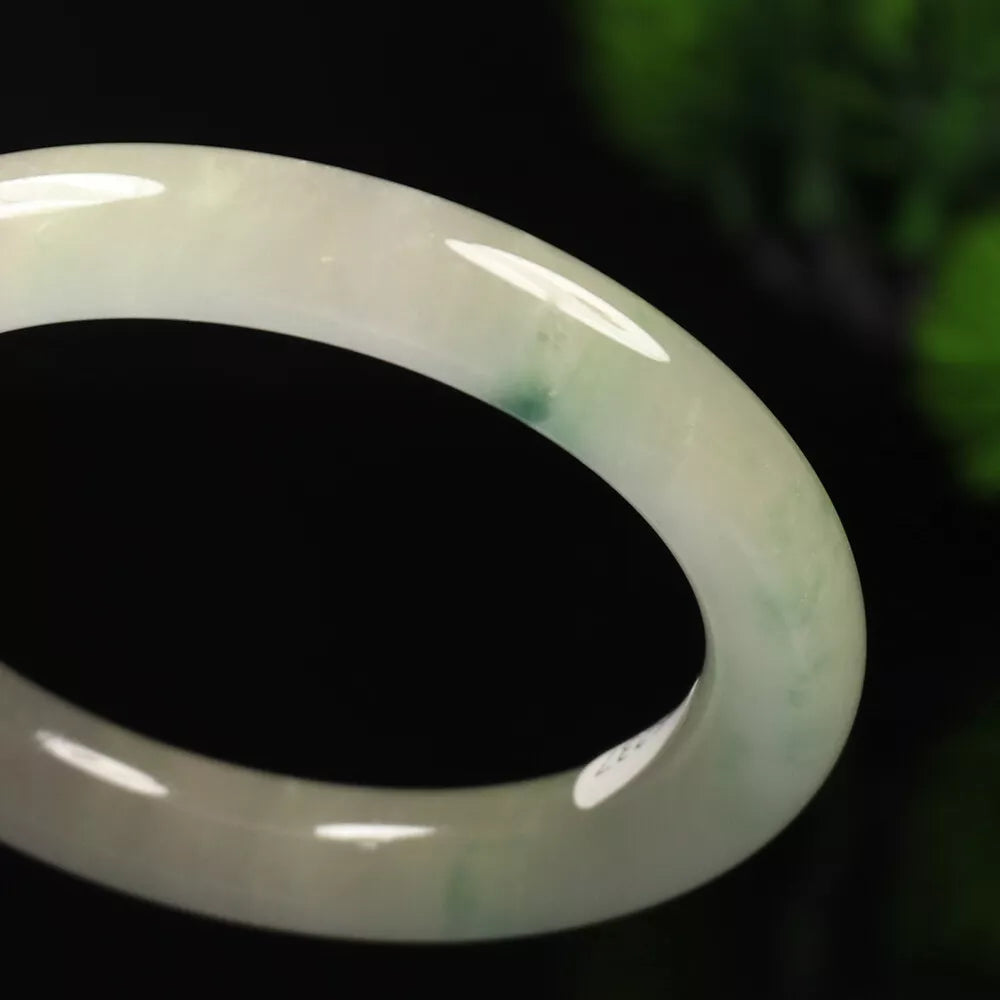 VINTAGE Small Jadeite Green/White Lavender Jade Bangle Size 55 mm Round Princess Cut L527 - JazzyJewelbyAmina