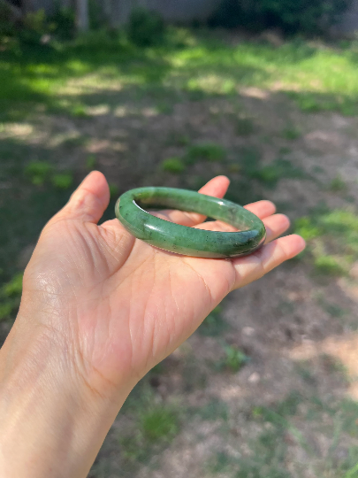VINTAGE Large Nephrite Jade Bangle from Siberia, Spinach Green (Rare Piece) Size 60mm J112 - JazzyJewelbyAmina