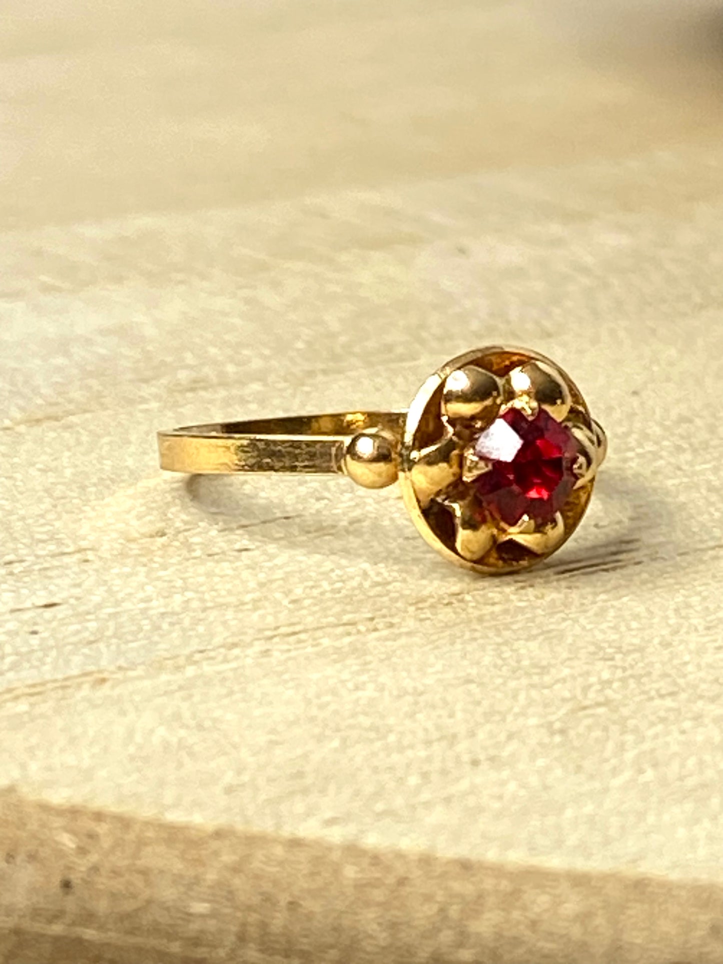 VINTAGE 18k Gold Ruby Ring Baby/Child Size 3.5US - JazzyJewelbyAmina
