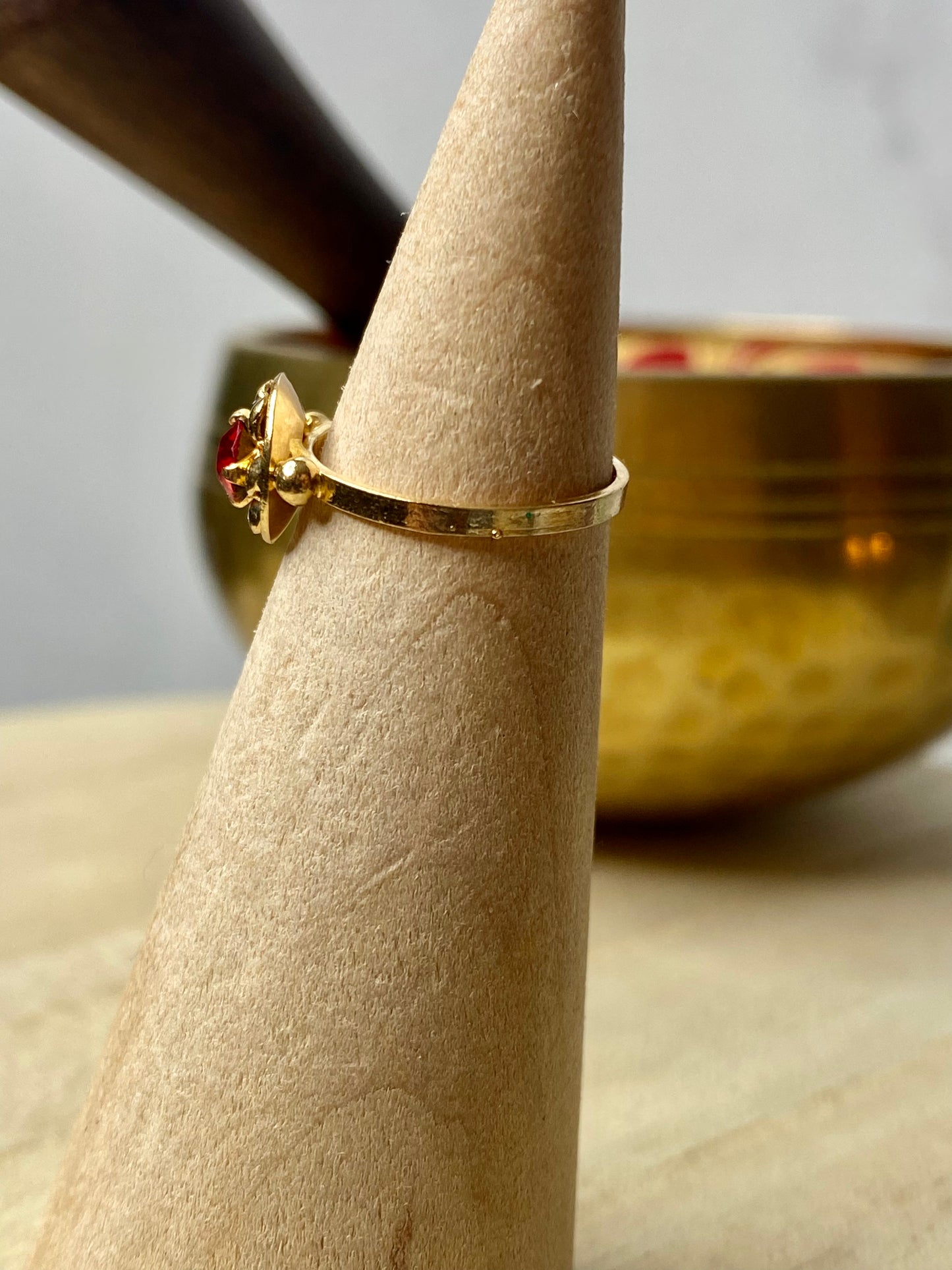 VINTAGE 18k Gold Ruby Ring Baby/Child Size 3.5US - JazzyJewelbyAmina