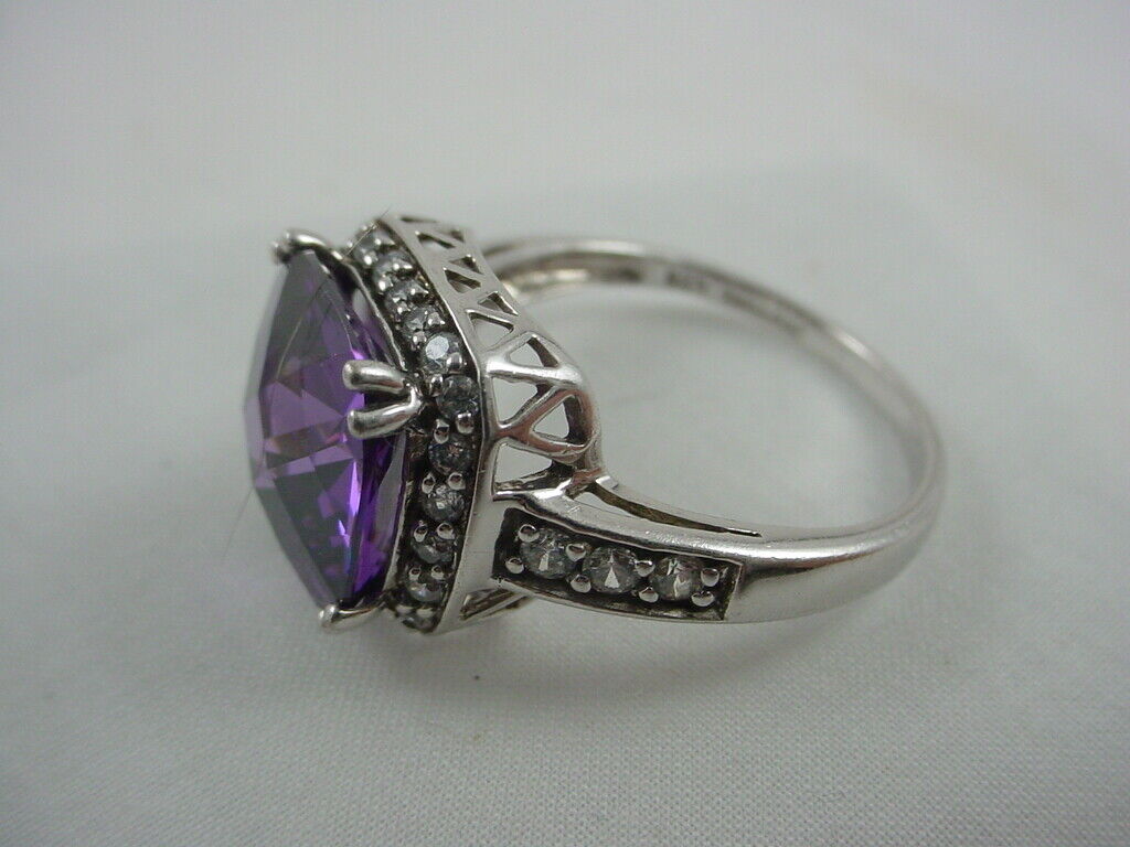 VINTAGE Large Amethyst Ring - Square Cushion Cut Sterling Silver (925) - Size 10 - JazzyJewelbyAmina