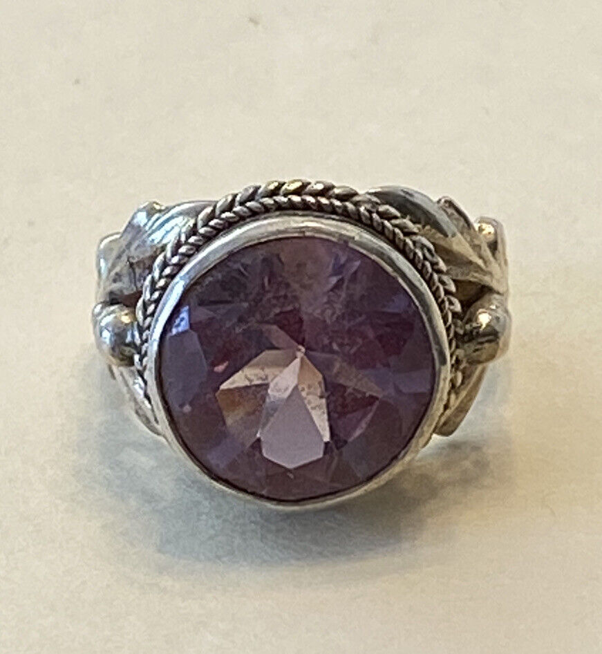 VINTAGE Amethyst Ring - Sterling Silver - Medium 6.25 US - JazzyJewelbyAmina