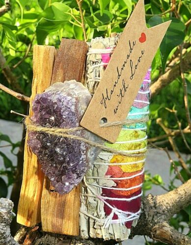 Meditation Kit Smudge and Crystals Selenite, Amethyst, Palo Santo,7 Chakra Sage - JazzyJewelbyAmina