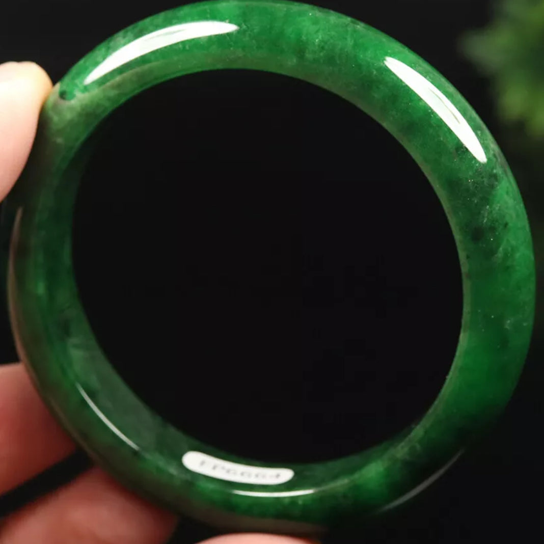 VINTAGE Medium Jadeite Green Jade Bangle Size 58mm Emerald Green Jade Y637