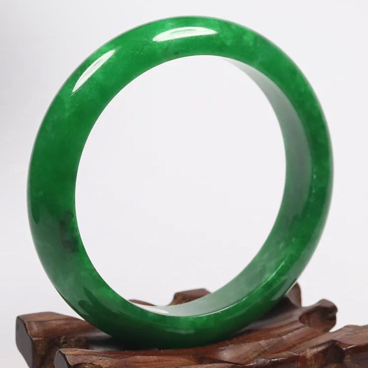 VINTAGE Medium Jadeite Green Jade Bangle Size 58mm M119 - JazzyJewelbyAmina 