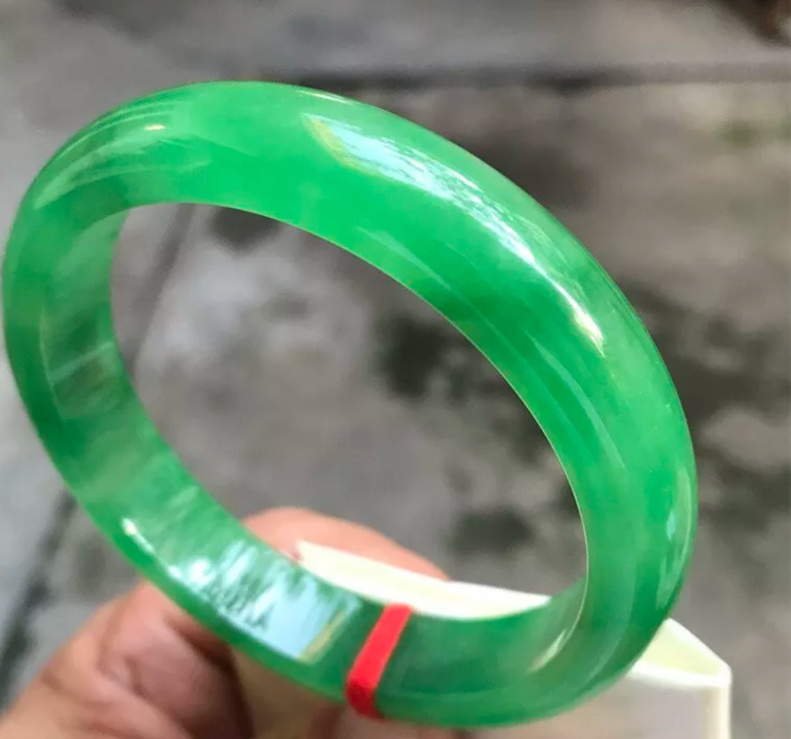 VINTAGE XL Jadeite Green Jade Bangle Size 66.2 mm Emerald Green F798