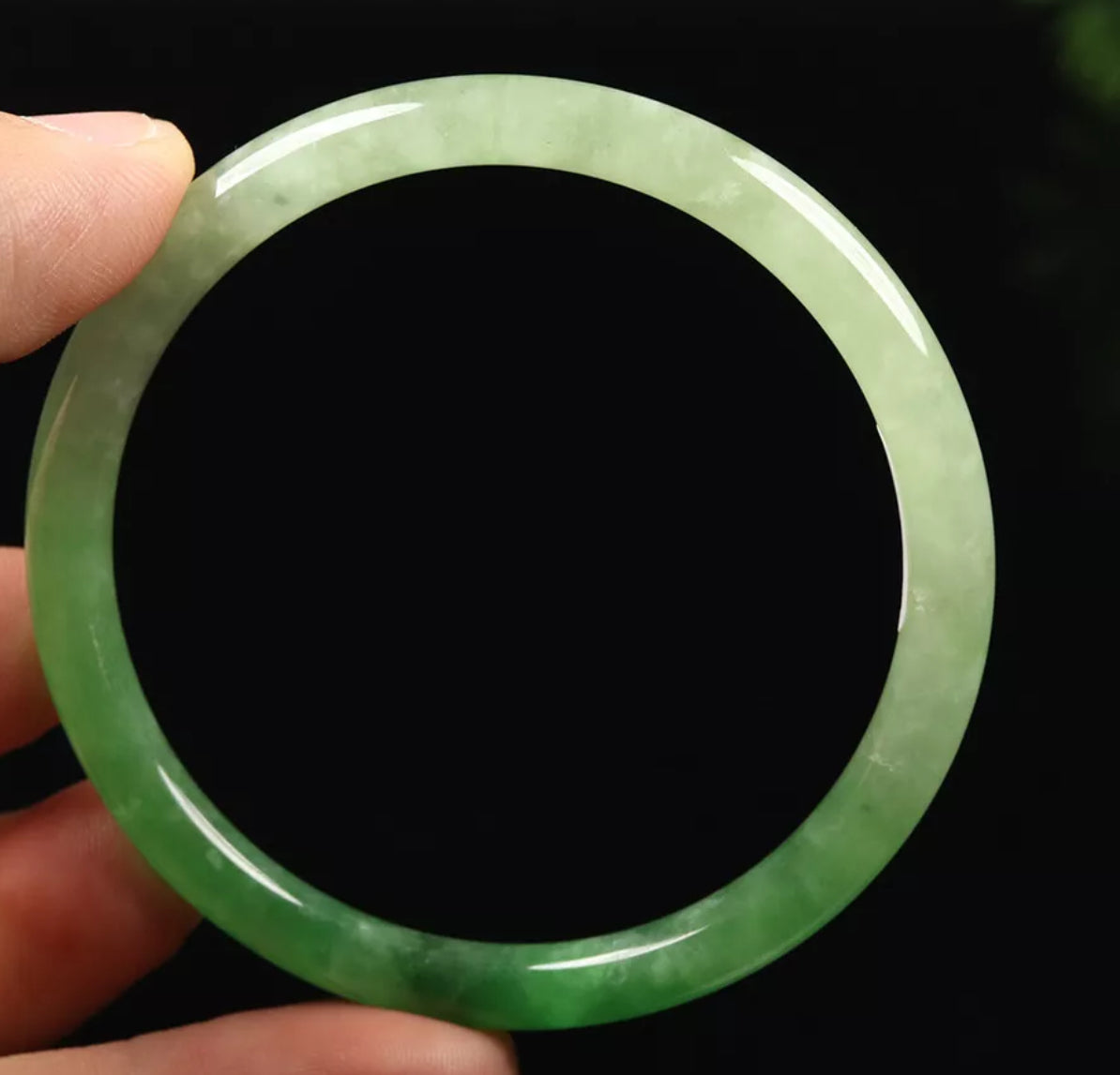 VINTAGE Small Jadeite Icy Green Jade Bangle Size 5m Y448 Round Princess Thin Cut! - JazzyJewelbyAmina 