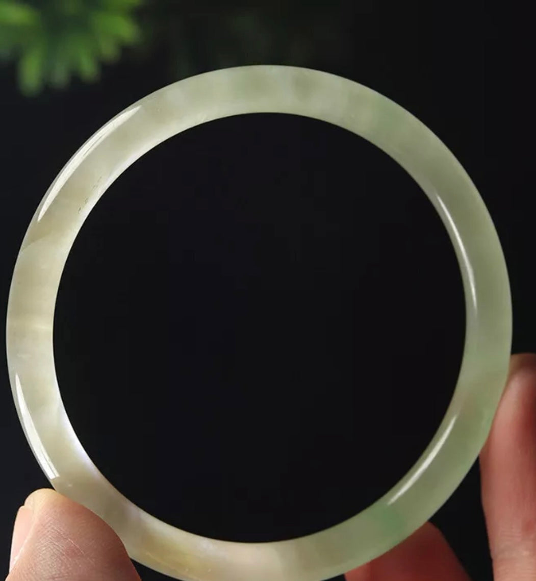 VINTAGE Medium Jadeite Icy Green Jade Bangle Size 5mm A23 - JazzyJewelbyAmina 