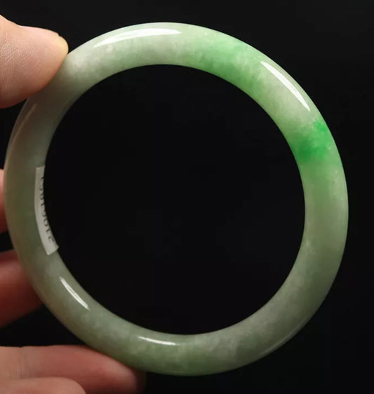 VINTAGE Medium Jadeite Green Jade Bangle Size 59mm O755 - JazzyJewelbyAmina 