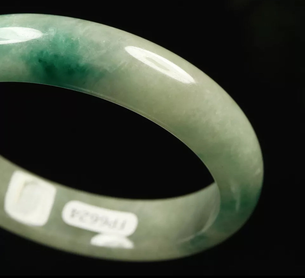 VINTAGE XS Jadeite Green/White Jade Bangle Size 54mm N301 - JazzyJewelbyAmina 
