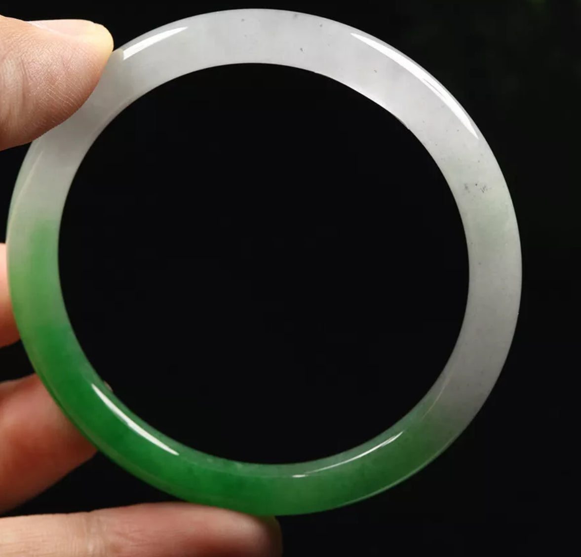 VINTAGE Medium Jadeite White Lavender Green Jade Bangle Size 58mm N465 - JazzyJewelbyAmina 