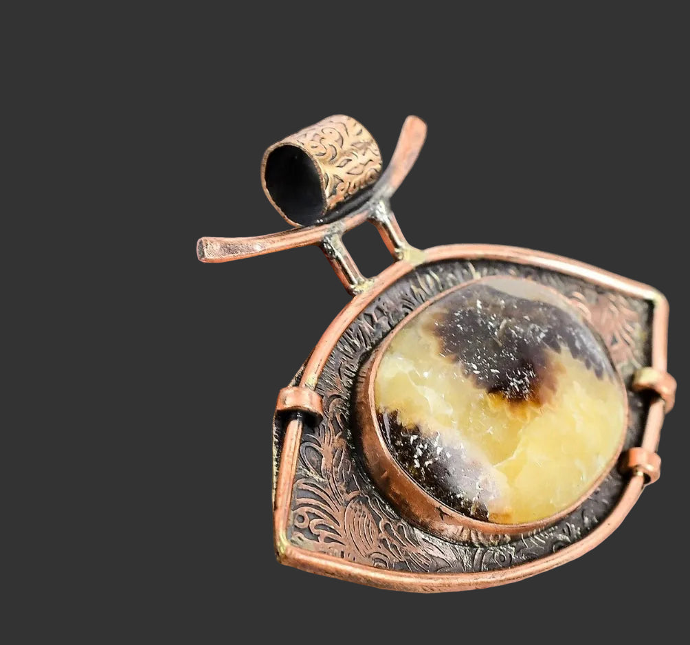 VINTAGE Oval Root Chakra Septarian Gemstone Bezel Artisan Pendant Copper