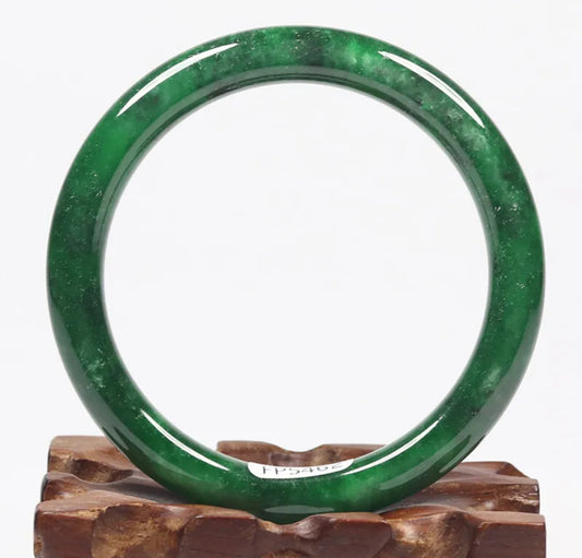 VINTAGE XS Jadeite Green Jade Bangle Size 54mm Round Princess Cut U977 Forest Green! - JazzyJewelbyAmina 
