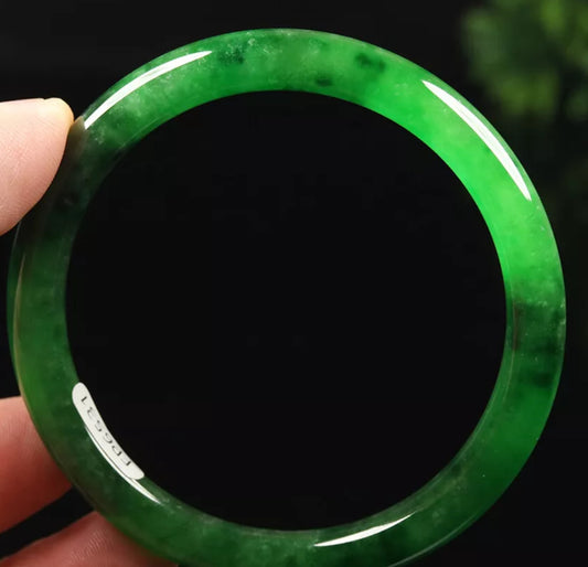 VINTAGE Medium Jadeite Emerald Green Jade Bangle w/ Bits of Black Jade - Round Princess Cut Size 57mm M115 - JazzyJewelbyAmina 