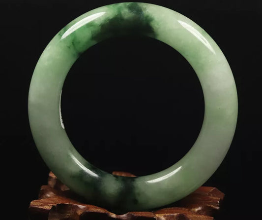 VINTAGE Small Jadeite Green Jade Bangle Round Princess Cut Size 55mm O613 - JazzyJewelbyAmina 