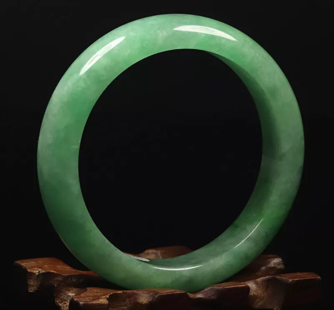 VINTAGE Medium Jadeite Green Jade Bangle Size 58mm Pop Green Jade! N723 - JazzyJewelbyAmina 