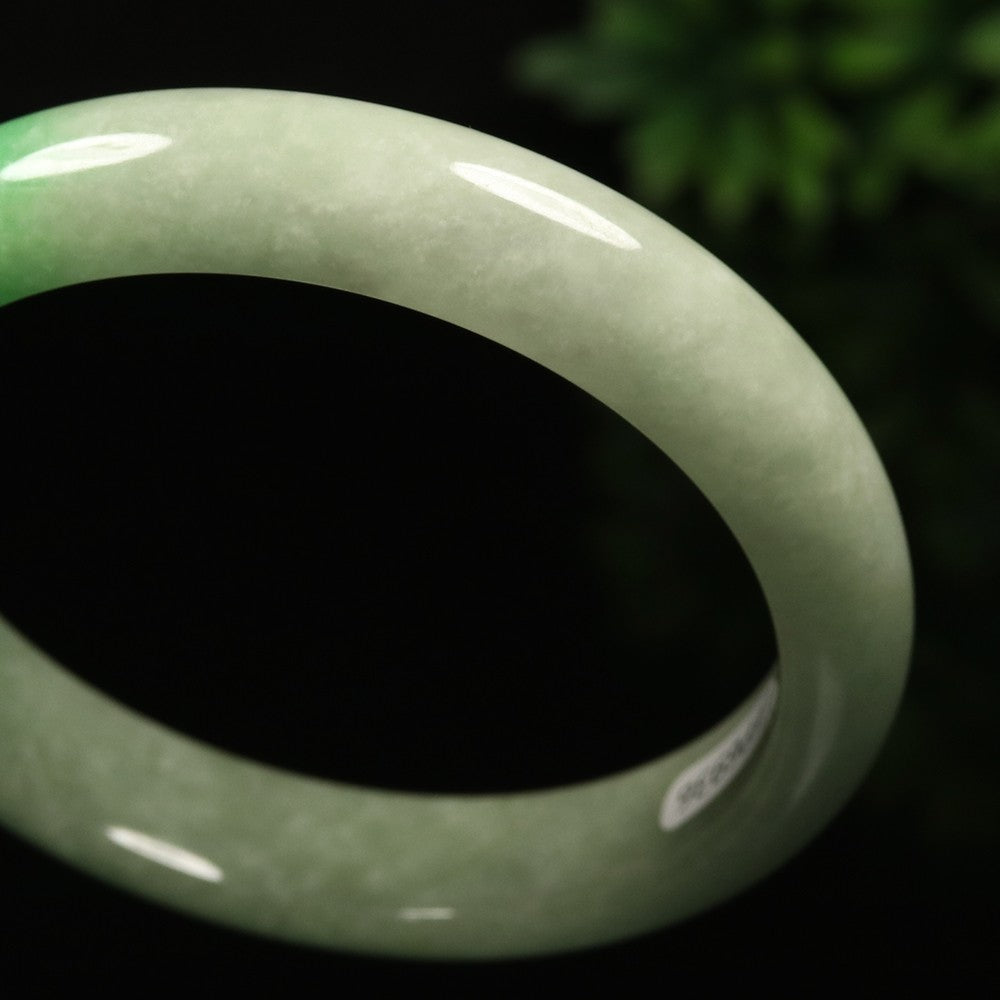 VINTAGE Large Jadeite Green Jade Bangle Size 61mm F925 - JazzyJewelbyAmina 
