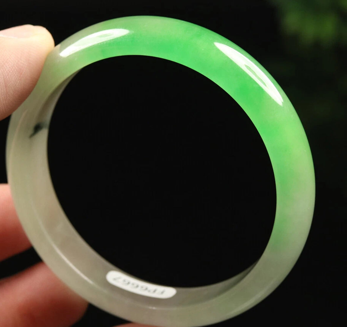 VINTAGE XS Jadeite Icy Green Jade Bangle Size 53mm Unique Ombré Jade Piece U387