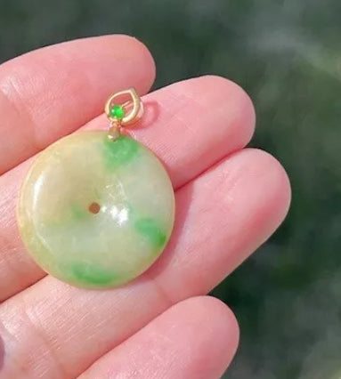 VINTAGE Jadeite 18m Yellow Gold Jade Pi Disc Pendant (chain not included) Certified - JazzyJewelbyAmina 